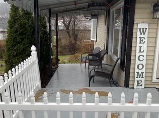 800 Dodson St, Fountain Hill, PA 18015