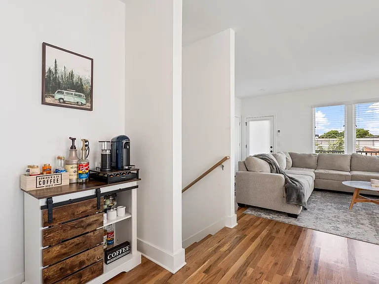 225 Sterling Point Cir — Photo 18