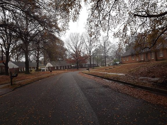 4th image of 3410 Freland Dr