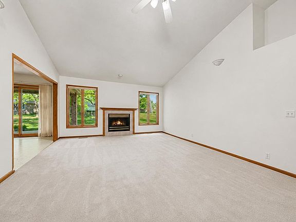 5th image of 1805 44th Ave Ct