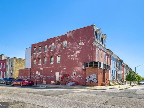 3rd image of 2044 Walbrook Ave