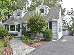 229 Indianapolis Ave, Downers Grove, IL 60515