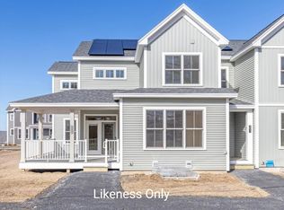 427 Old Farm Rd, South Burlington, VT 05403