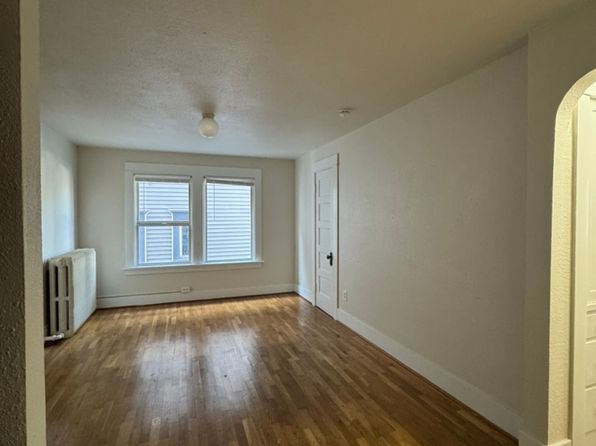 1301 6th Ave APT 8