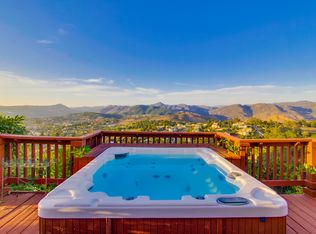 2395 Royal Oak Dr, Escondido, CA 92027