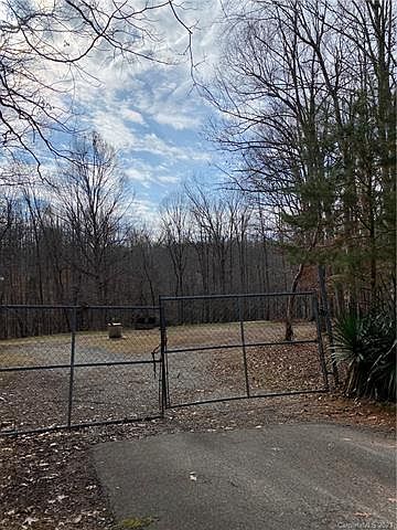 2nd image of 170 Windbluff Ct
