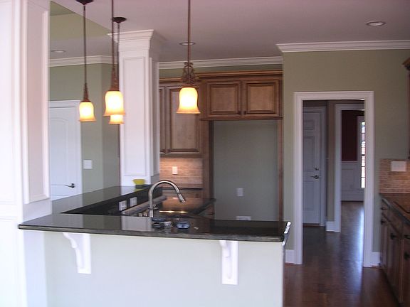 5th image of 118 Doe Run Ln