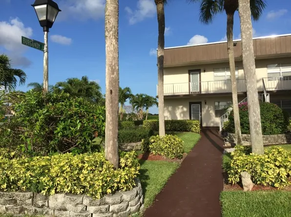 433 Burgundy Ave Building J, Delray Beach, FL 33484