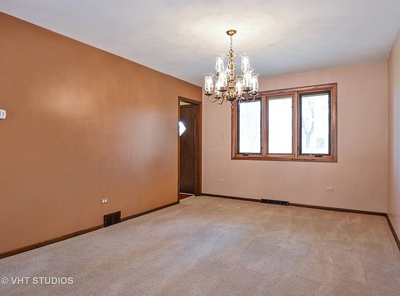 4th image of 15423 Edgewood Dr