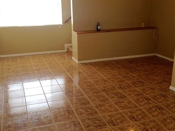 4th image of 800 S Fir Ave APT 18