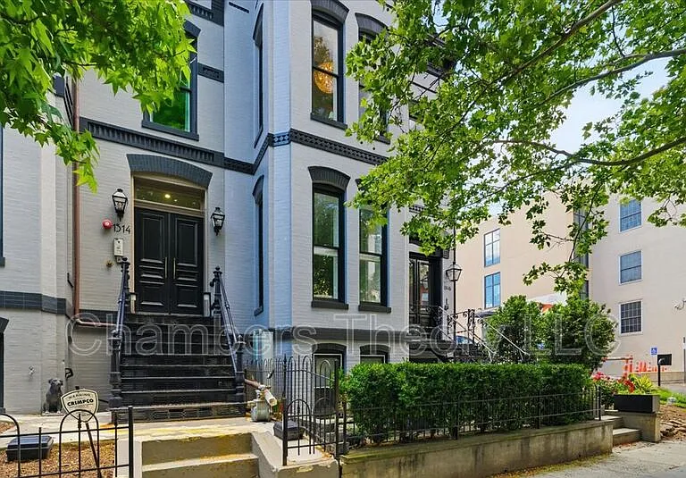 1516 Q St NW #1 — Photo 3