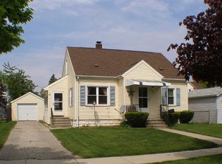 704 S McLellan St, Bay City, MI 48708