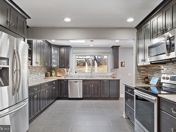 3rd image of 1244 Ramblewood Dr