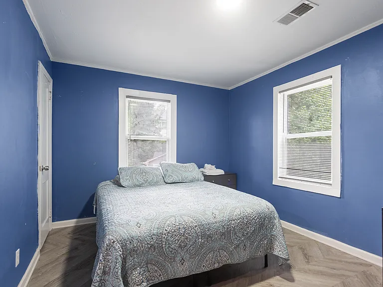 537 W Lake Ave NW #A — Photo 9