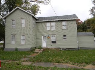 211 W Hall St, Sandwich, IL 60548