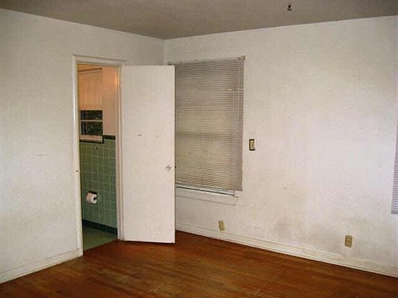 5th image of 7219 Westbrook Ln