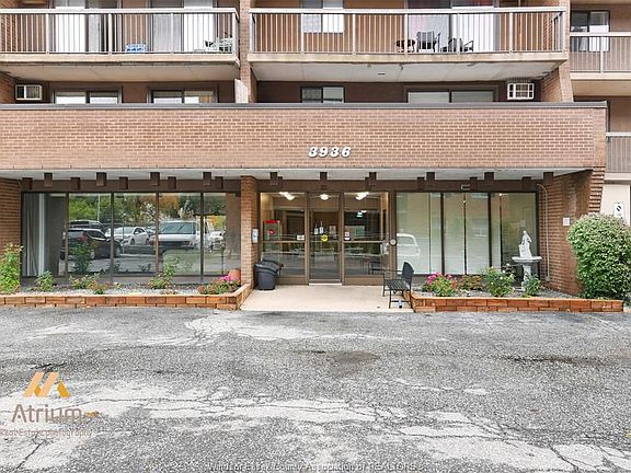 3rd image of 3936 Wyandotte St E #502