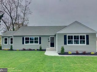 562 N 3rd St, Hammonton, NJ 08037