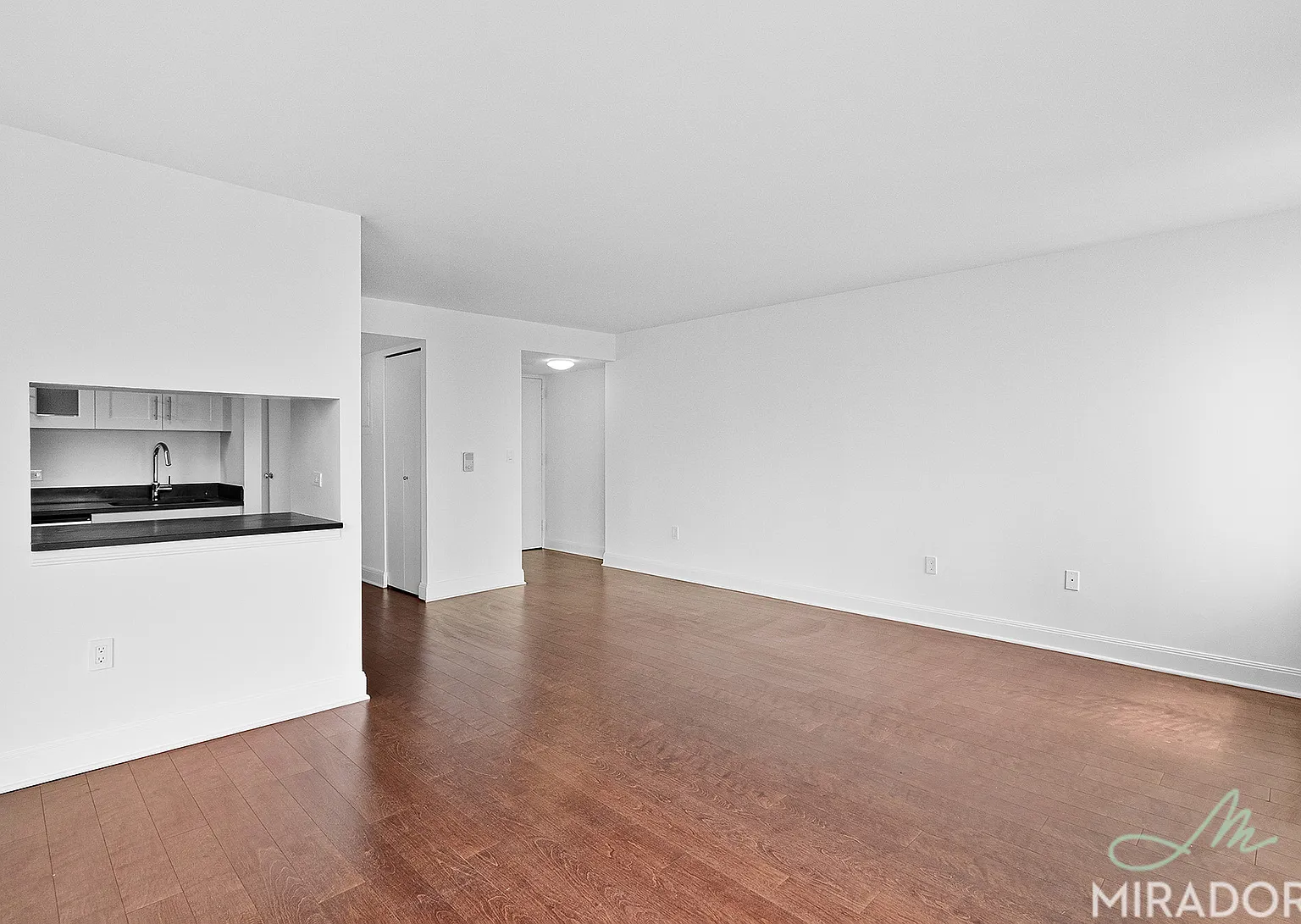 290 3rd Avenue — Photo 2