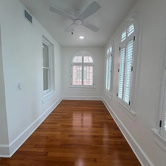 1221 N Palm Ave #204 — Photo 11