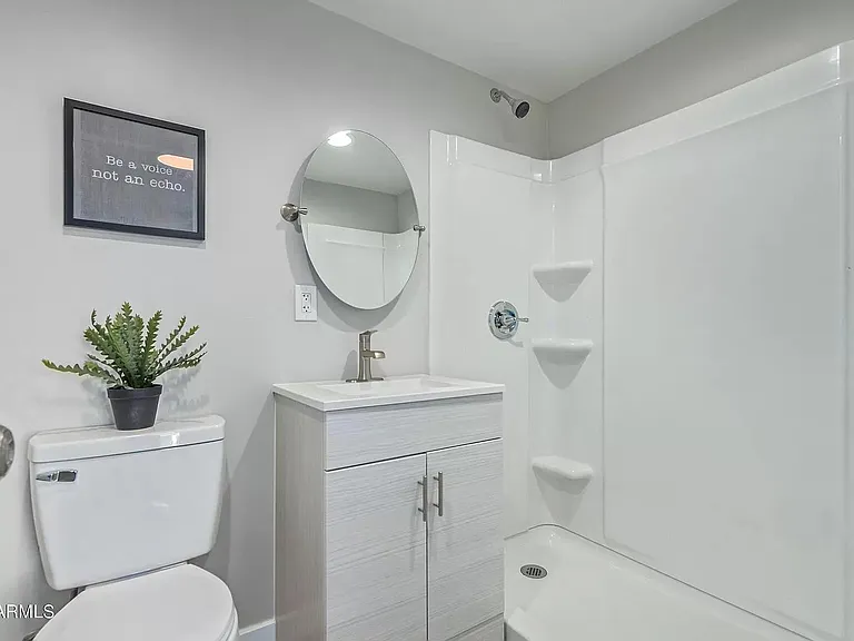 1123 N Frances St — Photo 10