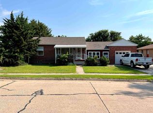 317 W 18th St, Hays, KS 67601