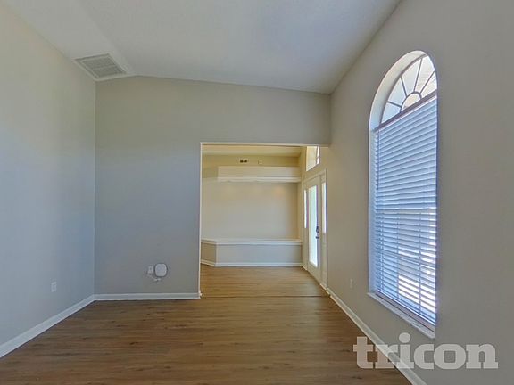 3rd image of 1559 McAuliffe Ln