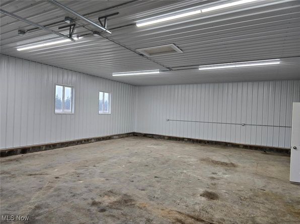2490 Station Rd, Medina, OH 44256