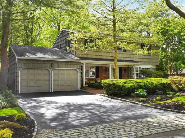 49 Verleye Avenue, East Northport, NY 11731