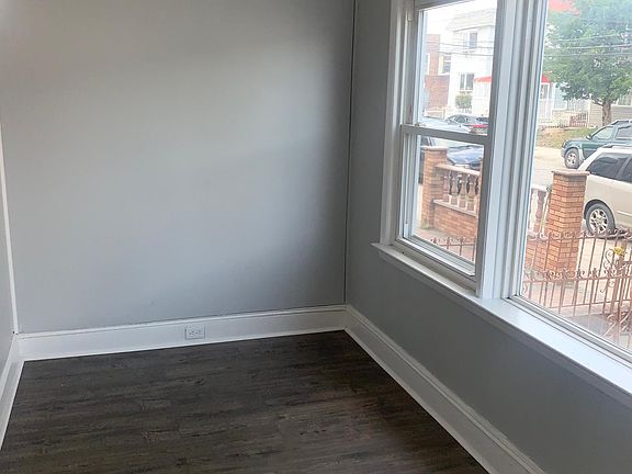 4th image of 8730 132nd St Floor 1