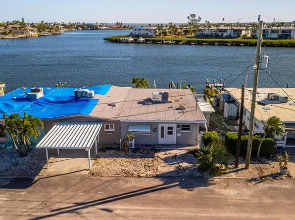 19 Seaside Ct, Holmes Beach, FL 34217