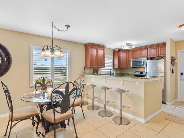 51 Woodland Drive #101, Vero Beach, FL 32962