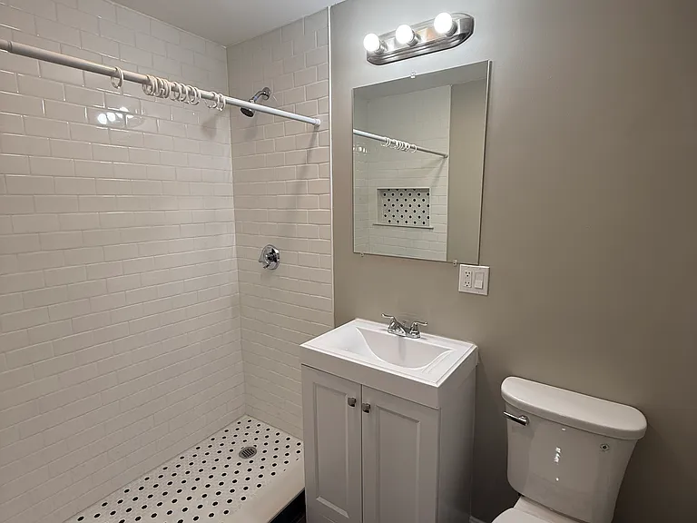 48 Evergreen St #32 — Photo 21
