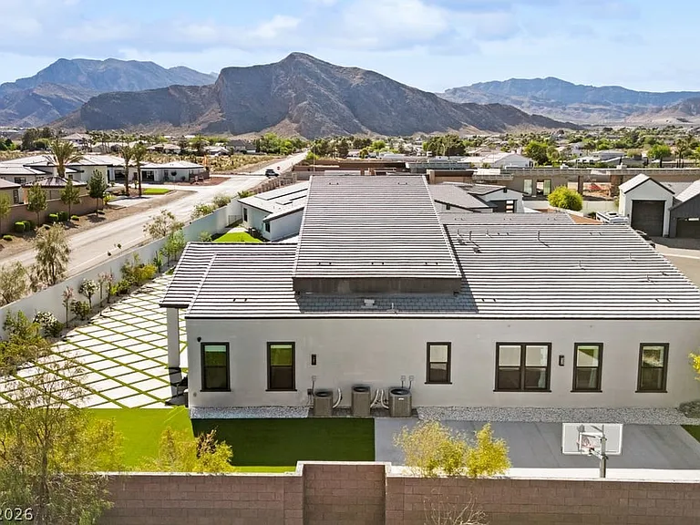 4315 N Dapple Gray Rd — Photo 67