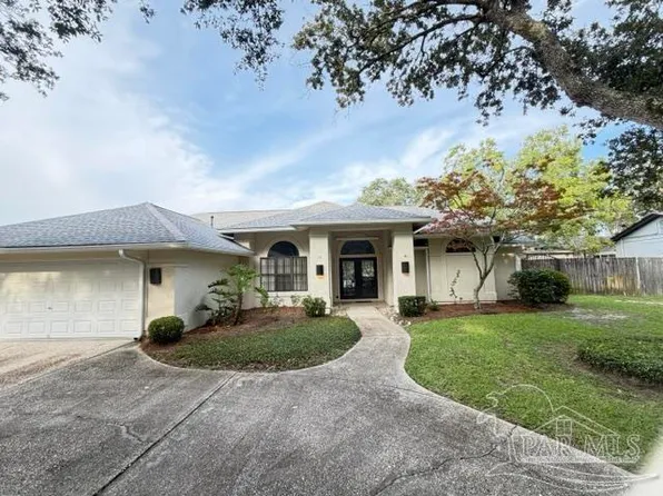 12 Highpoint Dr, Gulf Breeze, FL 32561