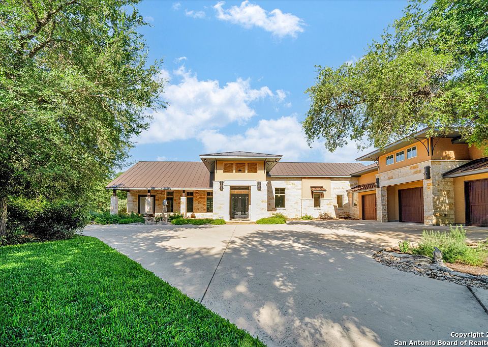 1st image of 955 RIVERFOREST DR