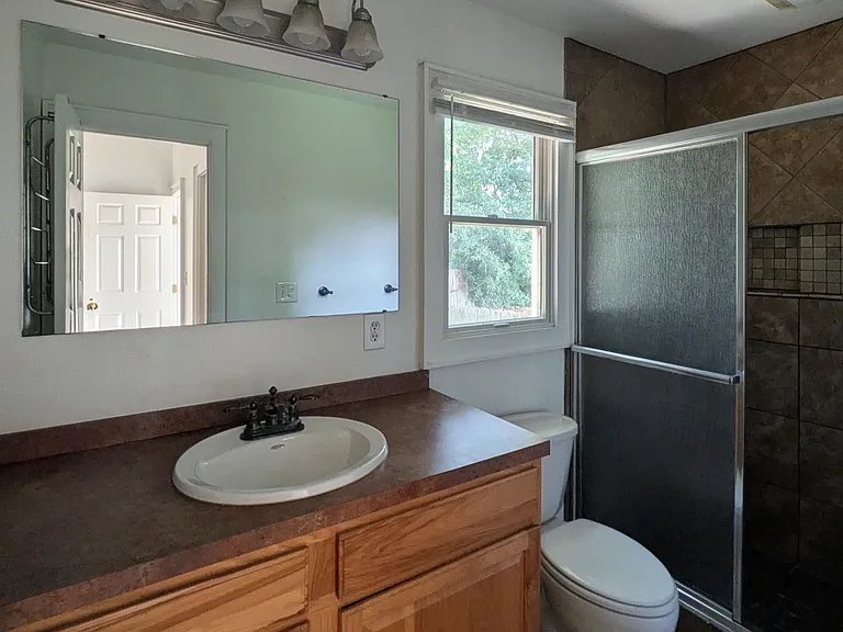 1412 Melrose Pkwy — Photo 9