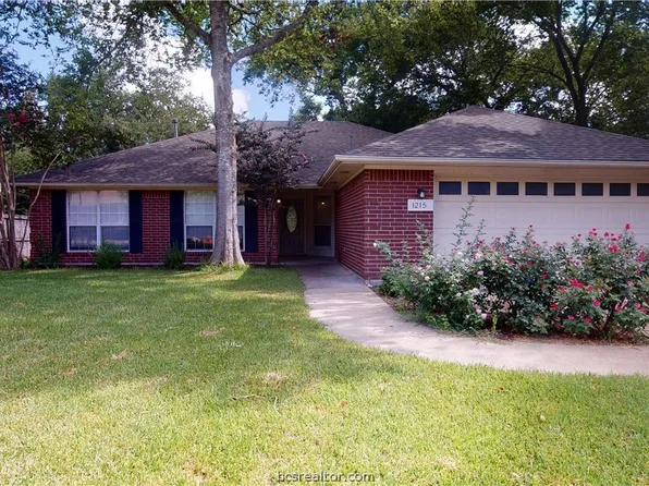 1215 Glade St, College Station, TX 77840