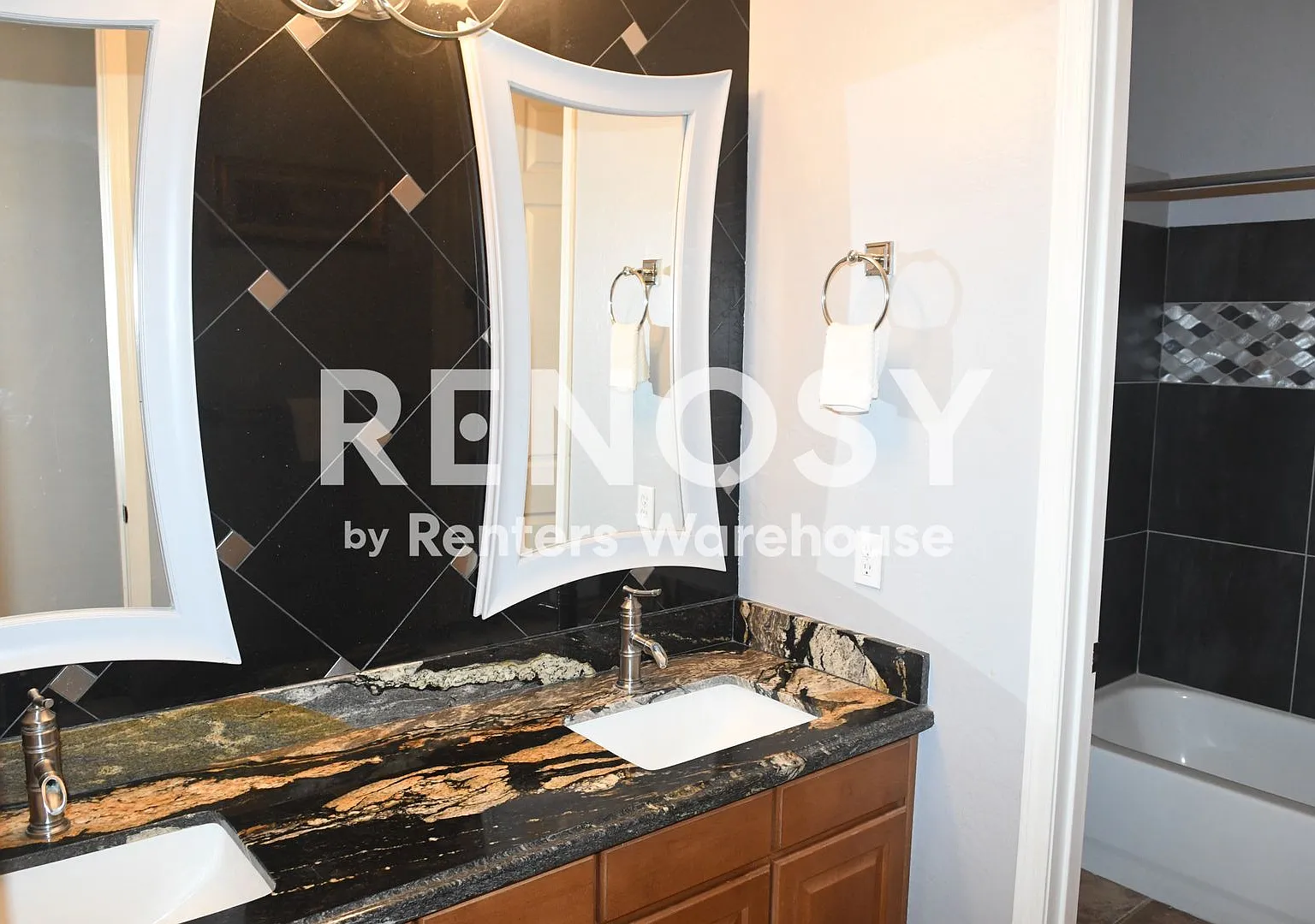 4 BD + Office, 2.5 BA. 3-Car Garage w/ Pool in Litchfield Park! — Photo 4