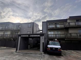 2301 Edenborn Ave, Metairie, LA 70001