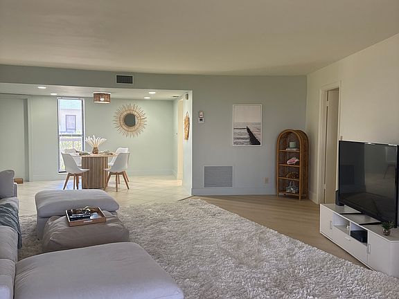 4th image of 1357 NE Ocean Blvd APT 418