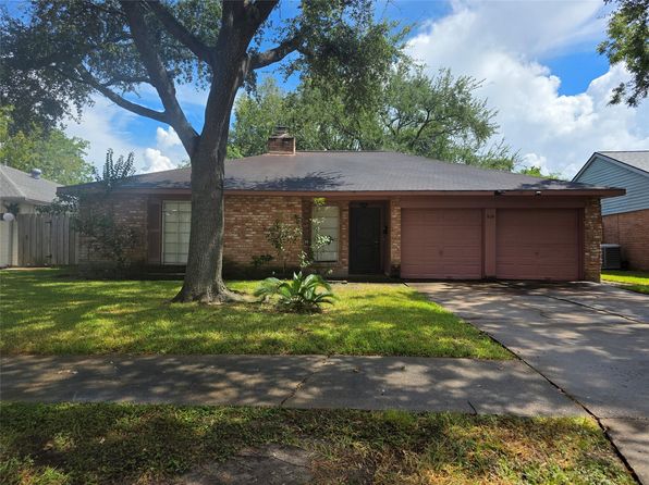 926 Redway Ln