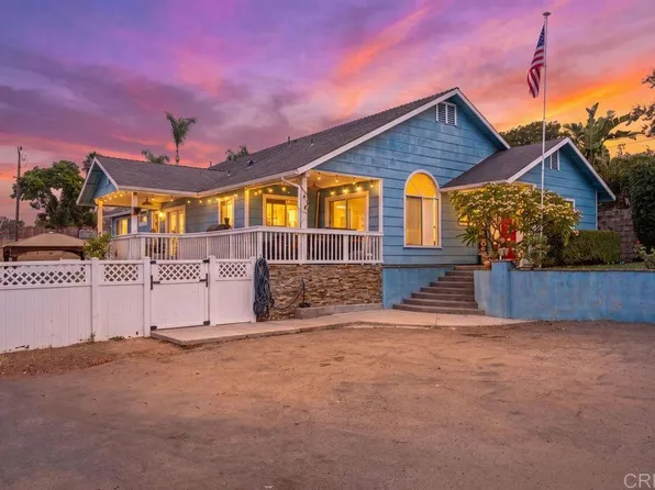 1422 E Fallbrook St, Fallbrook, CA 92028