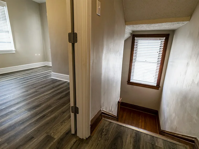 316 Ferguson Ct — Photo 11