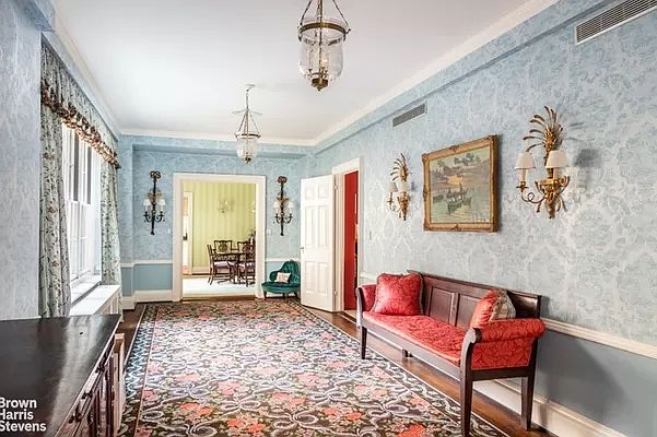 1st image of 1021 Park Ave #5C