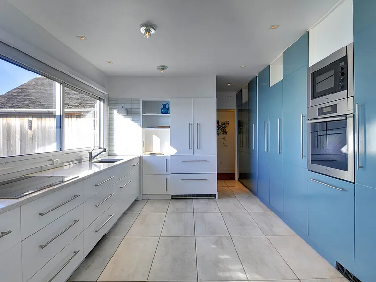 91 Louse Point Rd — Photo 5