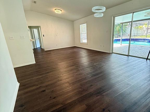 3rd image of 8143 Chelsworth Dr