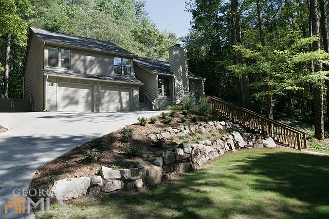 1st image of 9645 Hillside Dr