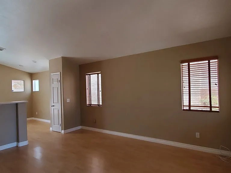 8909 Colorful Pines Ave — Photo 5