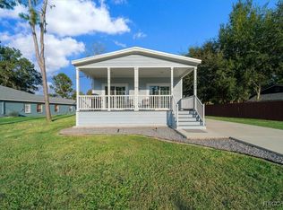 7962 W Riverbend Rd, Crystal River, FL 34428